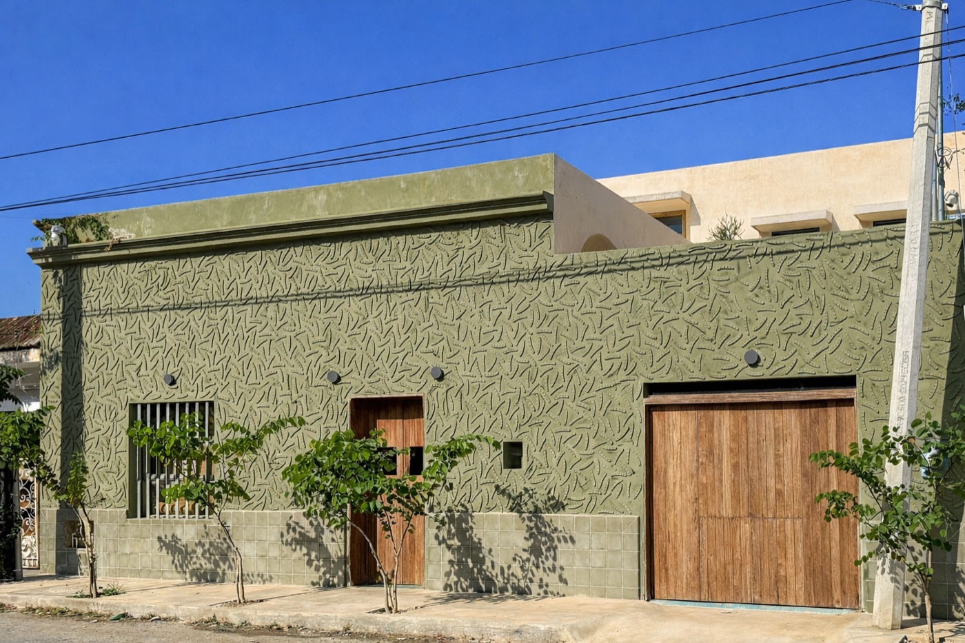 Casa Querida — garden and exterior view