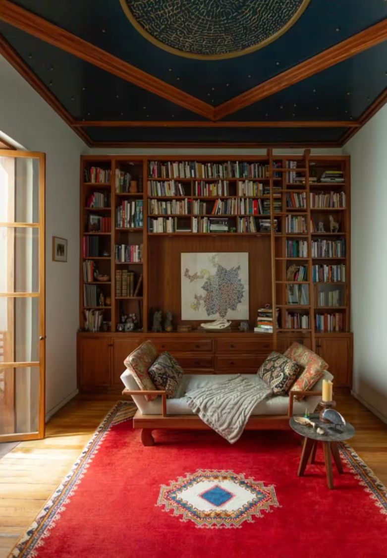 Thoughtfully designed living space by Palma Viajera